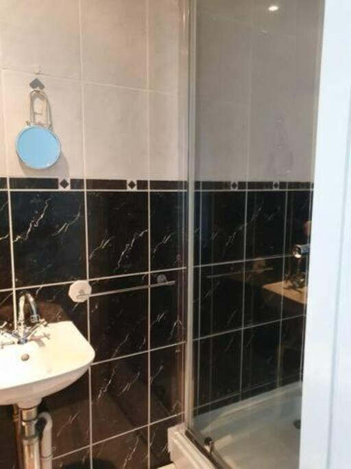 Orme View Dog Friendly Apartment 랜디드노 외부 사진